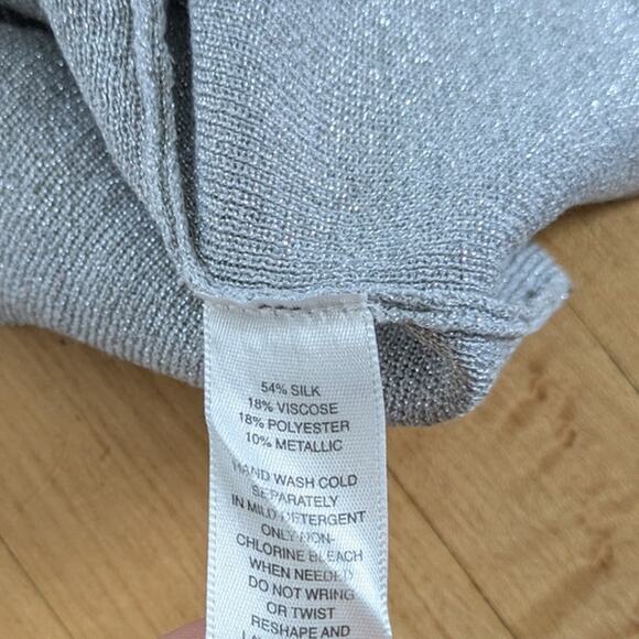 White House Black Market Tie Front Top Womens M Silver Gray Cap Sleeve Shimmer - Picture 5 of 8